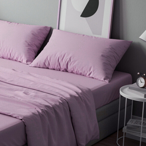En stock, meilleure qualité, longue durée de vie, ensemble de draps en polyester 135 GSM, 4 pièces, origine Inde, à prix nominal. - Product Image 1