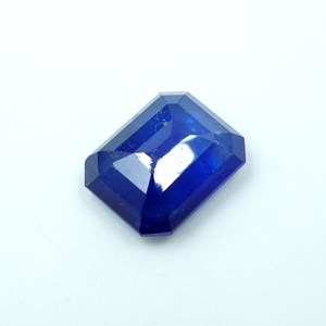 พลอยไพลินสีน้ำเงินธรรมชาติ 3.50 กะรัต ทรงคุชชั่นเจียระไน (10x8x4 มม.) HG-0022 แบรนด์ HAYAAT GEMS สำหรับทำเครื่องประดับ แหล่งกำเนิดราชสถาน - Product Image 3
