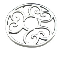 Sous-verres en aluminium doré ajourés à motif floral, résistants à la chaleur, pour la décoration de table en restaurant (vente en gros)
