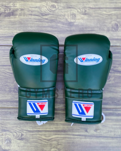 Guantes de Boxeo Personalizables de Cuero Premium Color Rosa, con Correa de Muñeca Ajustable y Cierre de Cordones en los Dedos, 16 oz, GYMSTERO - Product Image 5