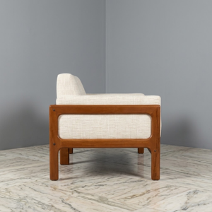 Sofás de Salón de Madera de Teca Sólida, Sofá de Dos Plazas Estilo Escandinavo Tapizado en Tela, Suministro Directo de Fábrica para Exportación - Product Image 3