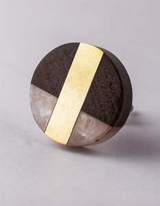 Boutons de porte en résine de bois naturel faits à la main, style rustique, pour armoires de cuisine, placards, tiroirs et meubles. - Product Image 6