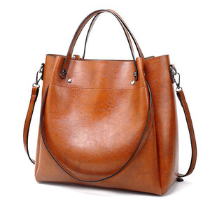Hot Selling Leather Duffel <b>Bags</b> for <b>Men</b> Women Genuine Leather Travel Overnight Weekend Leather Duffle <b>Bag</b> - Product Image 1