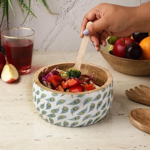 Tazón de ensalada de madera hecho a mano con diseño bohemio de plumas de pavo real para uso doméstico, tazón multiusos de madera para aperitivos y ensaladas. - Product Image 6