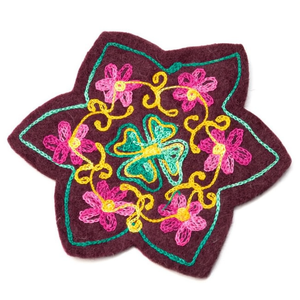 Sous-verre en feutre floral pour boissons – Tapis et dessous de verre élégants pour la maison ou le bureau - Product Image 2