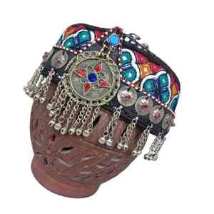 Chapeau Afghane Tribal Personnalisé avec Broderie, Perles, Pièces de Monnaie, Pompons et Bijoux Ethniques en Acier Inoxydable pour Fête – Casquettes Afghanes - Product Image 4