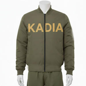 เสื้อแจ็คเก็ตพัฟเฟอร์ผู้ชายสีเขียวมะกอกพร้อมโลโก้แบบกำหนดเอง เสื้อโค้ทบุใยอุ่นสำหรับฤดูหนาว กันลม สีพื้น - Product Image 3