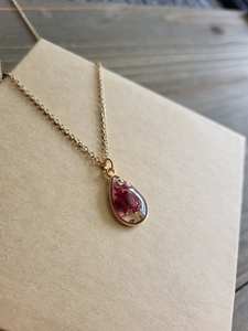 Collier Pendentif Pendule Reiki en Bois et Résine, Style Bohème, Fait Main Unique - Product Image 5