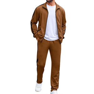 Venta al por mayor OEM: Conjunto deportivo de invierno para hombre con cremallera, elegante, para gimnasio, correr, moda deportiva, fabricado por Star Crystal Enterprises - Product Image 4