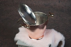 Bac à glace de luxe au design martelé, idéal pour bar à domicile élégant et cadeaux pour occasions spéciales, refroidisseur à vin d'Inde - Product Image 6