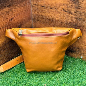 Riñonera de cuero Crunch de grano completo hecha a mano, bolsa de viaje de cuero genuino, riñonera con correa ajustable de calidad superior para Unisex - Product Image 3