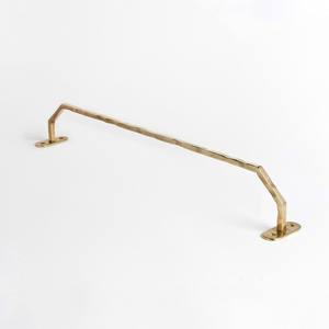 Porte-serviettes mural en laiton massif plaqué or de qualité supérieure pour la décoration de salle de bain haut de gamme - Product Image 1