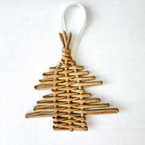 Ornement en rotin fait main en forme de maison, décoration suspendue, artisanat traditionnel d'intérieur, cadeau pour la décoration de Noël par Curio Craft - Product Image 4