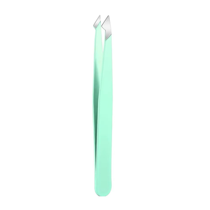 Juego de Pinzas de Acero Profesionales al por Mayor con Punta Inclinada para Dar Forma a las Cejas - Duraderas y Reutilizables con Logotipo Personalizado - Product Image 4