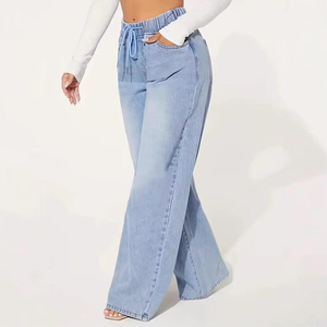 Jeans en denim à jambe droite pour femmes de haute qualité, pantalon décontracté à jambes larges avec design cargo noir, de haute qualité pour femmes - Product Image 4