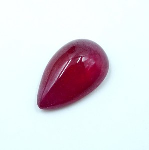 พลอยทับทิมสีน้ำเงินธรรมชาติทรงลูกแพร์ 8.50 กะรัต แบรนด์ HAYAAT GEMS แหล่งกำเนิดราชสถาน สำหรับทำเครื่องประดับ - Product Image 4