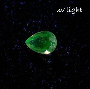 โอปอลไฮยาไลต์ทรงลูกแพร์เหลี่ยมเพชรพลอยธรรมชาติ เปลี่ยนสีได้จากขาวเป็นเขียว - Product Image 2