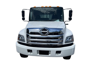 BRAND NEW 2025 HI NO L7 4x2 6-Cylinder 6.7L Fuel-Diesel Engine type-B6.7 Euro6 260hp Automatic Transmission Left Hand Steering - Product Image 1