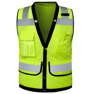 Gilet de sécurité personnalisé avec bandes réfléchissantes, tailles ajustables, impression de logo et tissu polyester durable - Product Image 1