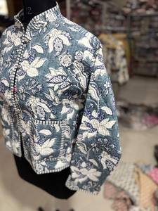 <b>Quilted</b> Cotton <b>Jacket</b> Women Floral <b>Pattern</b> Mandarin Collar Full Sleeve Autumn Regular Length Patch Pocket Woven Fabric GIFT - Product Image 5