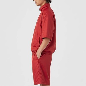 Ensemble décontracté homme : veste rouge unie à manches courtes et short assorti – Vêtement d'extérieur respirant en velours tissé de polyester à séchage rapide pour le printemps - Product Image 5