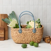 Panier de courses en jacinthe d'eau tissé à la main avec des poignées douces, panier cadeau écologique en provenance de l'artisanat vietnamien