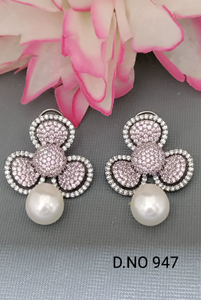 Boucles d'oreilles clous tendance en acier inoxydable multicolores avec breloque cœur, bijoux pour filles, cadeau parfait pour fête, anniversaire, Mehandi, plaqué. - Product Image 2