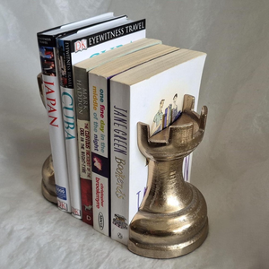 Sujetalibros Decorativos de Metal Estilo Vintage con Diseño de Piezas de Ajedrez Esculpidas, Elegante Soporte para Libros para Estantería, Biblioteca, Oficina, Hogar - Product Image 6