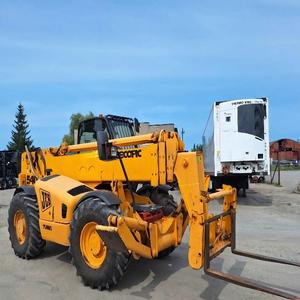 Achetez un chariot télescopique JCB 540-170 de qualité supérieure, machine de levage robuste pour les chantiers de construction, livraison rapide disponible - Product Image 1