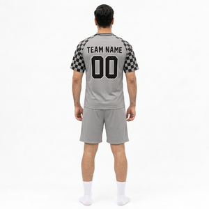 ชุดเสื้อฟุตบอลแบบกำหนดเองสำหรับผู้ชาย สีเทา แขนเสื้อลายตาราง ระบายเหงื่อได้ดี แห้งเร็ว ผลิตจากโพลีเอสเตอร์แบบซับลิเมชั่น ชุดยูนิฟอร์มสำหรับผู้ใหญ่ พร้อมชื่อทีม - Product Image 6