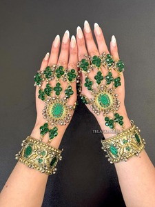 Ensemble de bijoux pour femmes en cristal vert plaqué or vintage, bracelet floral et bagues pour les doigts, bijoux de mode pour mariage - Product Image 3
