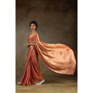 Hermoso Sari Jarkhan con Trabajo de Diamantes para Bodas y Fiestas - Elegante Atuendo para Fiestas - Product Image 5