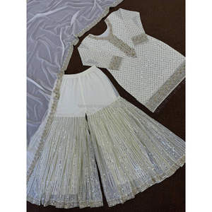 Fabzonefabindia présentant la nouvelle fête était belle broderie lourde fantaisie et haut de travail à paillettes de 5mm-Sharara avec Dupatta - Product Image 5