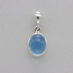 Pendentif solitaire en argent sterling 925 plaqué rhodium avec serti clos, péridot, style bohème minimaliste, pour un usage quotidien, bijoux unisexe - Product Image 2