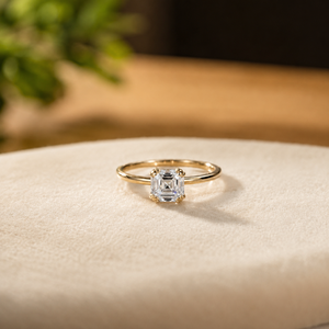Anillo de Compromiso de Oro Rosa Vermeil de 14K para Mujer con Halo Oculto, Anillo de Boda de Moissanita, Anillo de Compromiso con Diamante Corte Asscher - Product Image 3