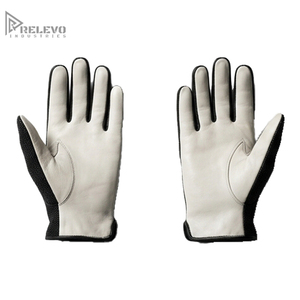 Gants d'hiver unisexes de luxe en cuir noir, personnalisés OEM, avec paume crème, passepoil contrastant, imperméables et compatibles écran tactile, pour la conduite - Product Image 3