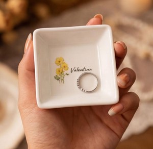 Decorative Ceramic Jewelry Tray Custom Logo Porcelain Trinket Dish Heart Shaped <b>Ring</b> <b>Plate</b> For Home Decor - Product Image 2