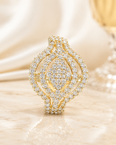Bague élégante en or 14 carats superposée avec des pierres scintillantes effet diamant, bijoux de mariée élégants pour femmes - Product Image 2