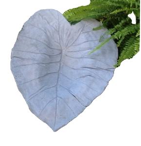 Plateau de service décoratif en aluminium avec finition blanche, parfait pour les articles d'hôtel et la décoration de table - Product Image 1