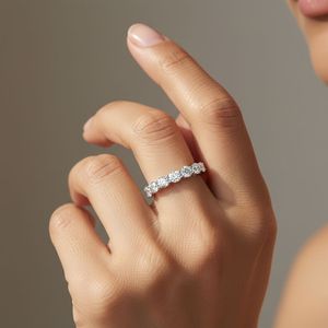 แหวนครึ่งวงกลมทรงรี 1.00CTW ประดับเพชรแบบ Prong Set - Product Image 6