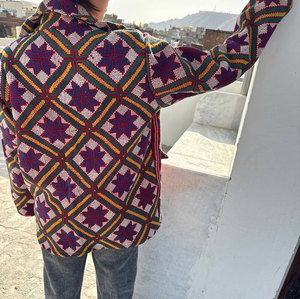 Veste Kantha en coton vintage faite à la main, réversible, matelassée, style bohème - Product Image 5