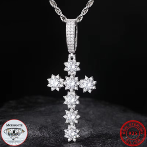 Colgante de Cruz con Micro Pavé de Moissanita, Colgante de Cruz con Piedras de Moissanita, Plata Sólida 925, Moissanita Certificada GRA - Product Image 2