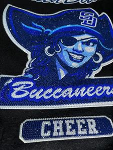 เสื้อแจ็คเก็ตวาร์ซิตี้ SouthDade Buccaneers สำหรับเชียร์โค้ช ผู้ชาย สีดำ หนัง PU คอตั้ง สไตล์ลำลอง - Product Image 5