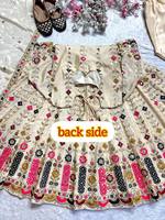 Ensemble de tenue Anarkali populaire pour les mariées, idéal pour les fêtes de Diwali, coupe ajustée, design traditionnel, taille XL, robe en soie Chinon avec pantalon et dupatta