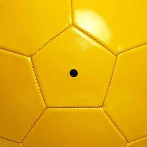 Balón de Fútbol Clásico de Color Amarillo Sólido para Uso en Exteriores - Product Image 2