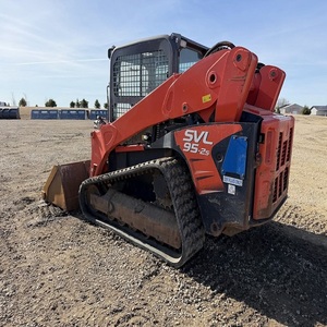 รถตักล้อยาง Kubota SVL 95-2 ราคาถูก พร้อมเครื่องยนต์หลักและปั๊มไฮดรอลิก MOOG มีจำหน่าย - Product Image 2