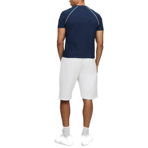 Camiseta transpirable de algodón de alto rendimiento para hombre con costuras raglán en los hombros, manga corta, OEM, marca privada, suministro al por mayor - Product Image 2