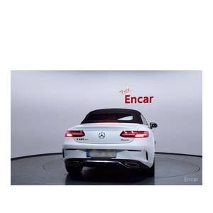 Mercedes-Benz Classe E E450 4MATIC Cabriolet Modèle Juillet 2023 avec 52 745 km Boîte de vitesses automatique Volant à gauche Caméra arrière - Product Image 4