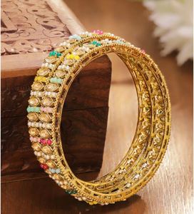 Brazaletes vintage de aleación chapados en oro con incrustaciones de cristal de imitación y perlas para mujeres, joyería de boda. - Product Image 2