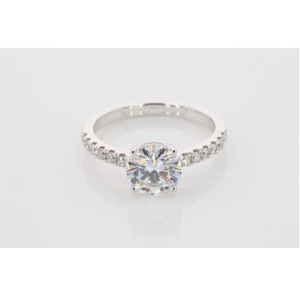 Anillo de Compromiso de Moissanita Más Vendido para Mujer, Ideal para Aniversario de Bodas y Regalos, Disponible a Buen Precio - Product Image 1